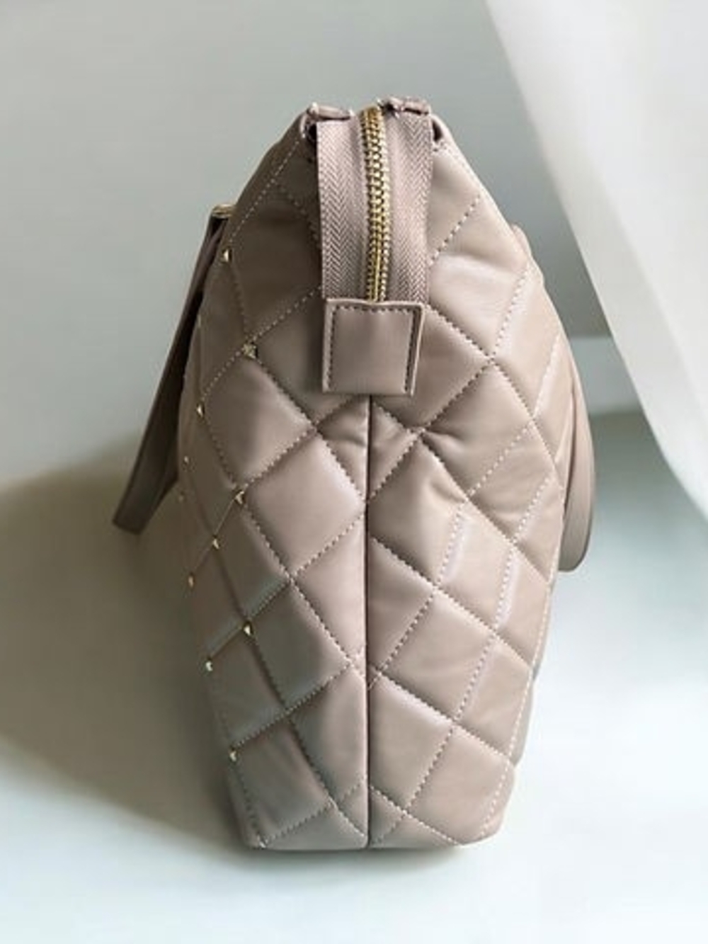 Badgley Mischka Quilted Taupe Tote with Gold Hardware - Picture 6 of 8